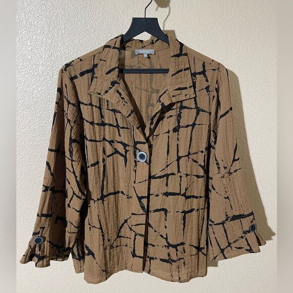 Sold - Picture 1 of 5